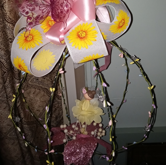 Handmade circular ballerina wreath - Picture 4 of 8